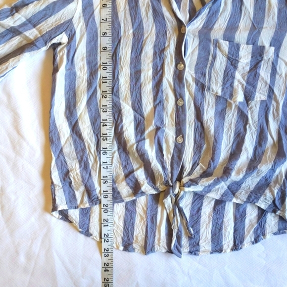 pink rose striped rayon button down tie front collared shirt women's size medium - Picture 8 of 11